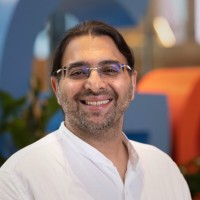 Guneet Singh-logo