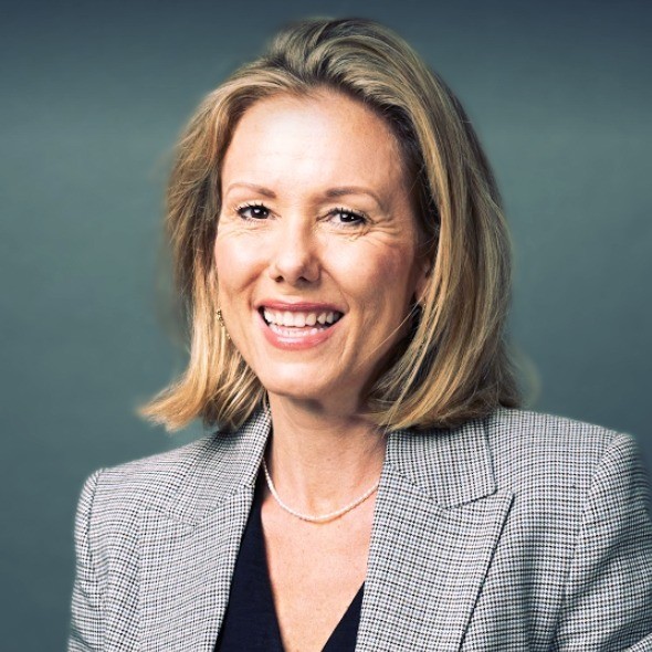 Lizzie Chapman-logo