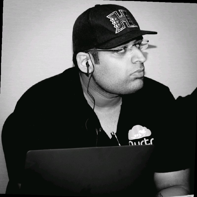 Prateek Khanna-logo