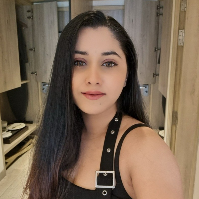 Riya Sharma-logo