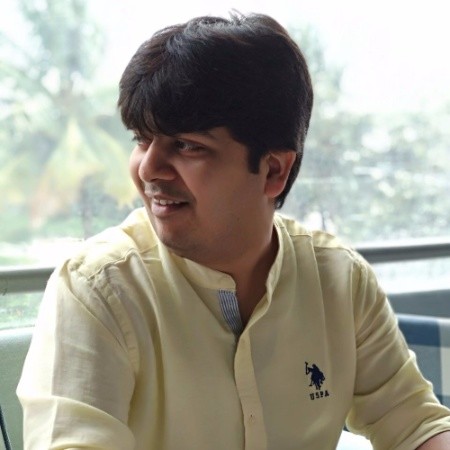 Vivek Singhal-logo
