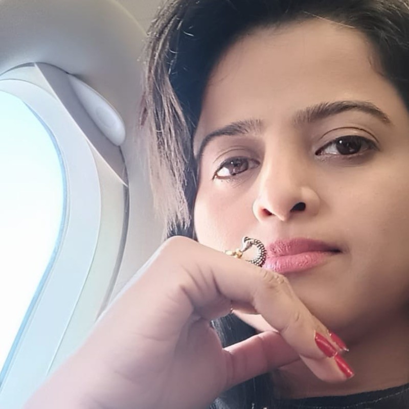 Yogita M Deshpande Branding And Design Expert-logo